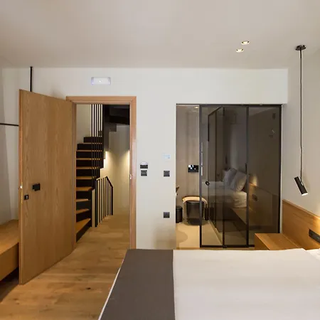 Portou House