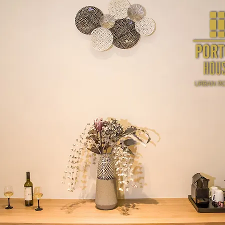 Portou House *