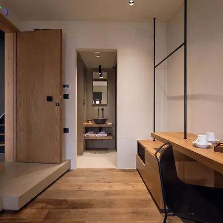 Apartment Portou House