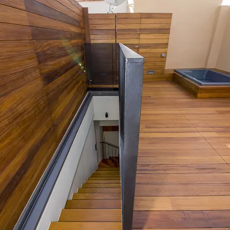 Portou House *